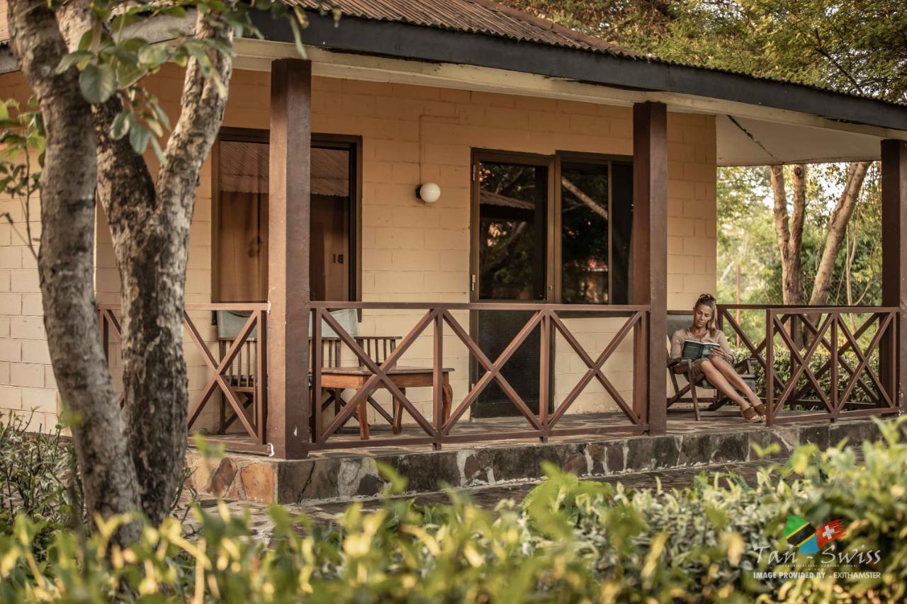 Tan-Swiss Lodge Mikumi Exterior photo